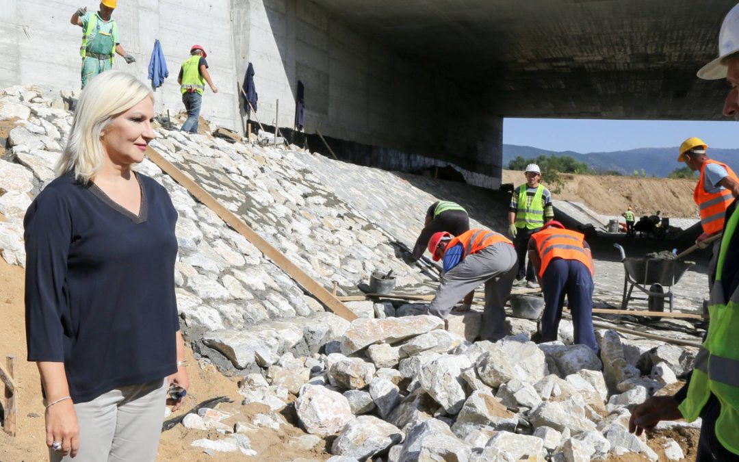 Autoput E75 u Republici Srbiji: Obilazak i pohvale ministarke građevinarstva, saobraćaja i infrastrukture u Vladi Srbije Zorane Mihajlović