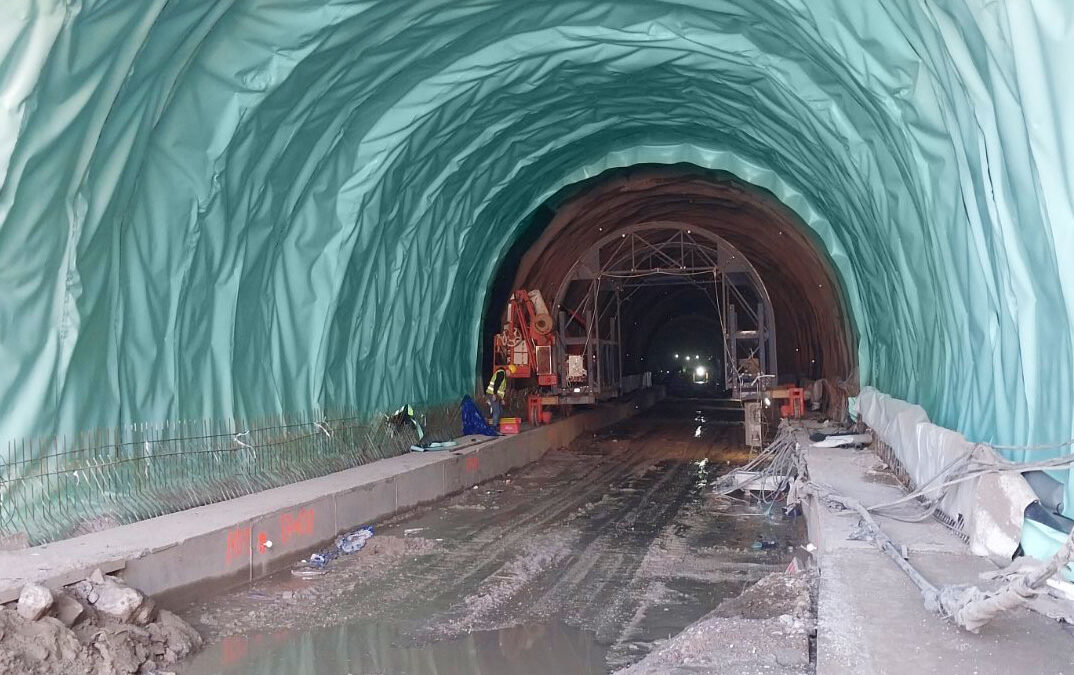 Projektovanje i izvođenje radova na izgradnji autoputa na koridoru 5c kroz Republiku Srpsku od mosta Rudanka (uključujući most) do tunela Putnikovo brdo 2